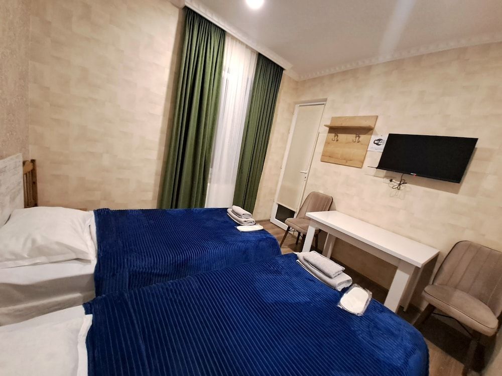 Comfort Twin Room (2)