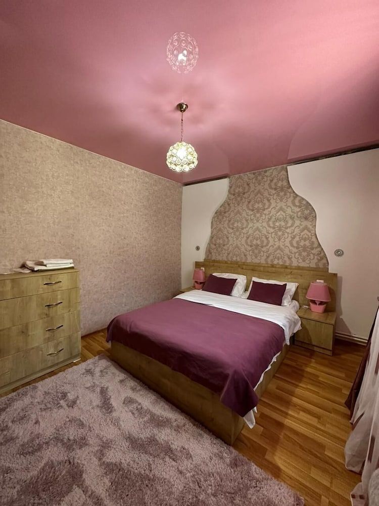 Guest House Elguja Qushashvili Comfort Room, 1 Queen Bed