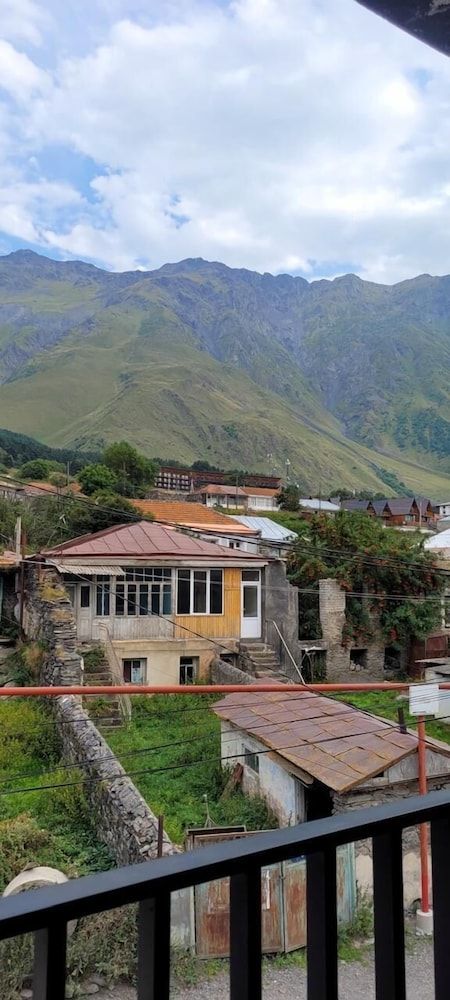 Hotel Memoir Kazbegi Twin Room 9