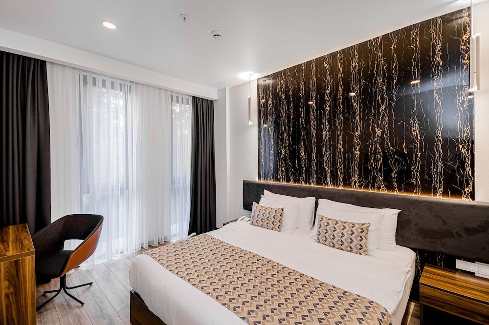 Kutaisi Inn Standard Double Room 5