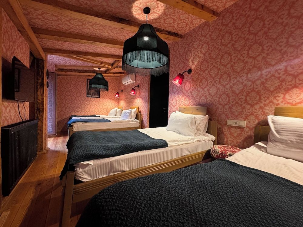 Memoire Deluxe Quadruple Room 2