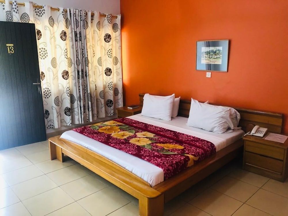Exclusive Single Room, Terrace, Garden View