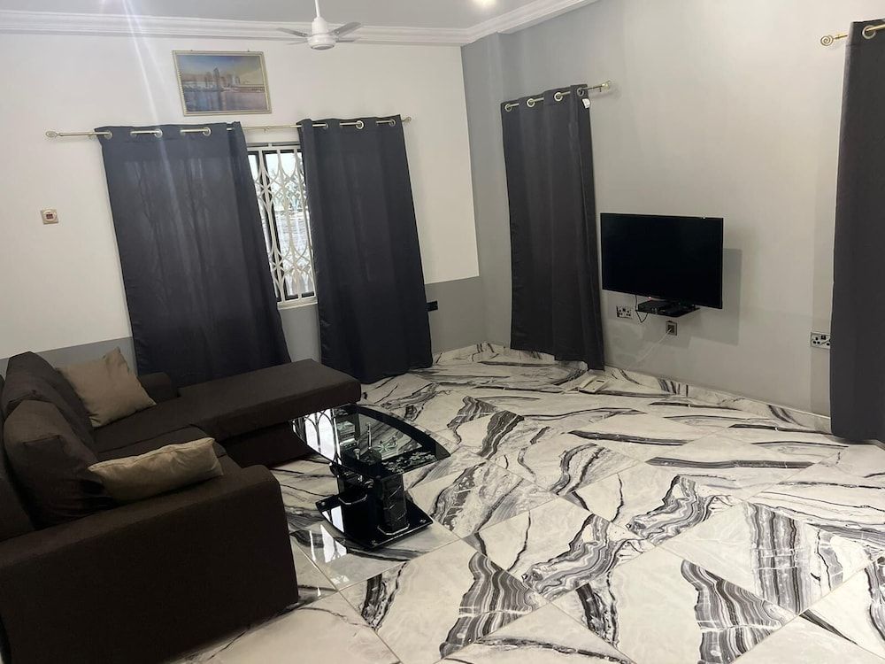 BAFFOUR APARTMENTS Apartment Queen Bed 22