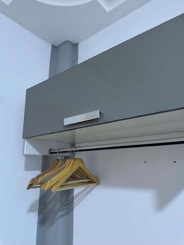 BAFFOUR APARTMENTS Apartment Queen Bed 16