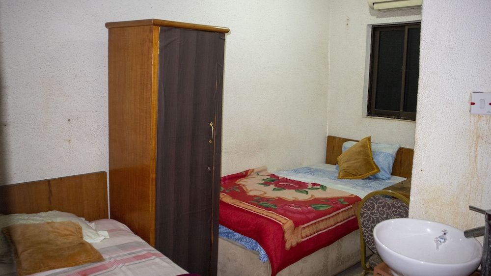 Gulf Suites Hotel Standard Twin Room 2