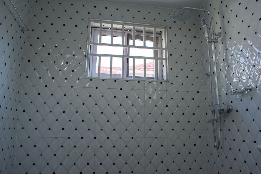 Brannic Lodge - Hostel Bed in 8-Bed Mixed Dormitory (4) 9