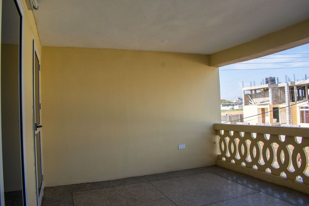 Brannic Lodge - Hostel Bed in 8-Bed Mixed Dormitory (4) 3