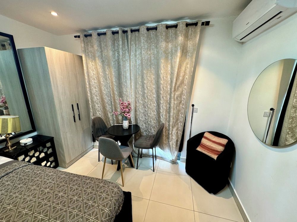 Unique Homes by Lennox Executive Studio, 1 Queen Bed 77