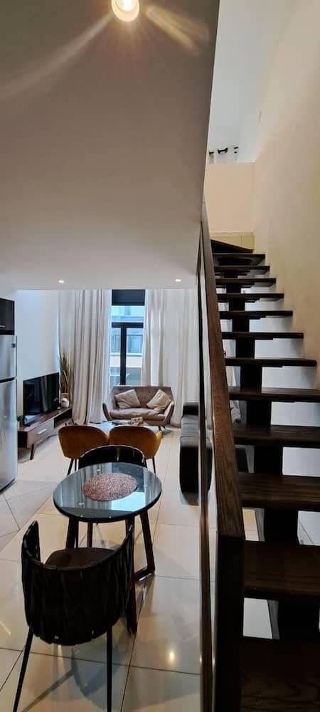 Unique Homes by Embassy Gardens Deluxe Duplex, 1 Bedroom, Pool View 41