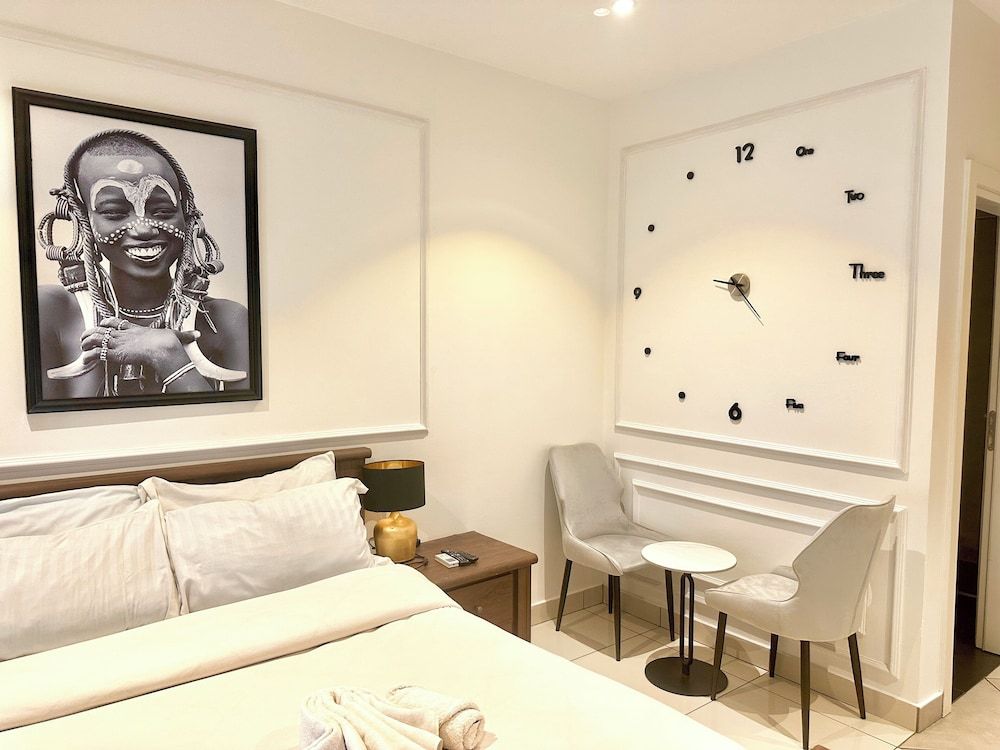 Unique Homes by Embassy Gardens Luxury Studio Suite, Courtyard View 27