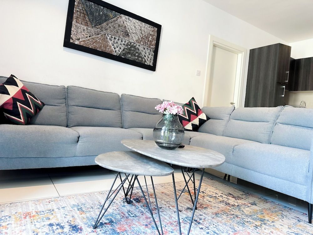 Unique Homes by Embassy Gardens Executive Apartment, 1 Queen Bed, Accessible 33