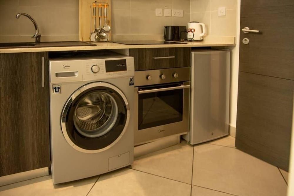 Unique Homes by Embassy Gardens Luxury Studio Suite, Courtyard View 45