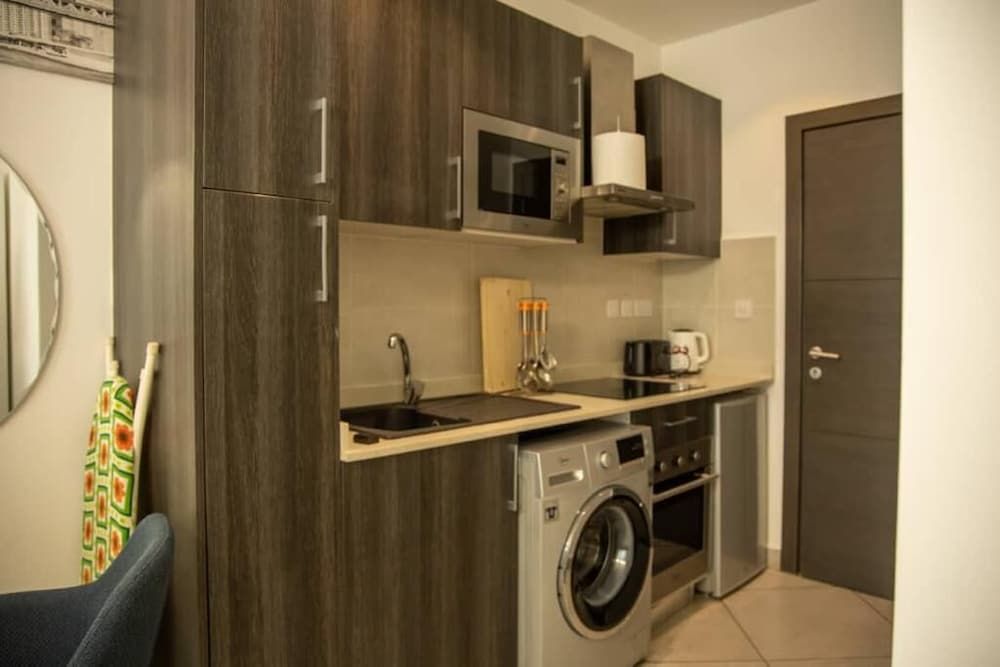 Unique Homes by Embassy Gardens Luxury Studio Suite, Courtyard View 44