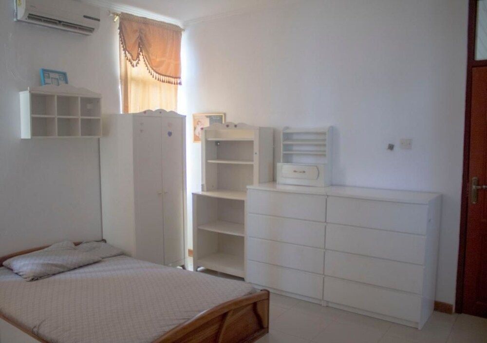 Sara's place