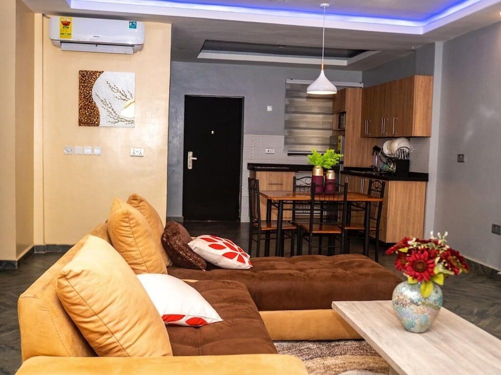 Colindale Court Business Suite, 2 Bedrooms 9