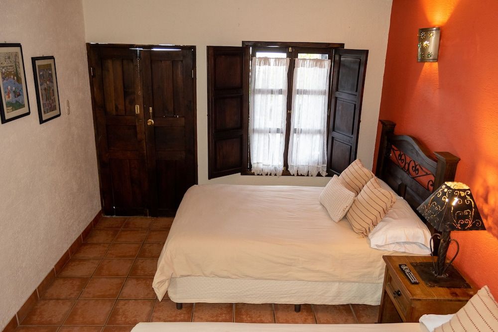 La Villa Serena Basic Double Room, Multiple Beds 3