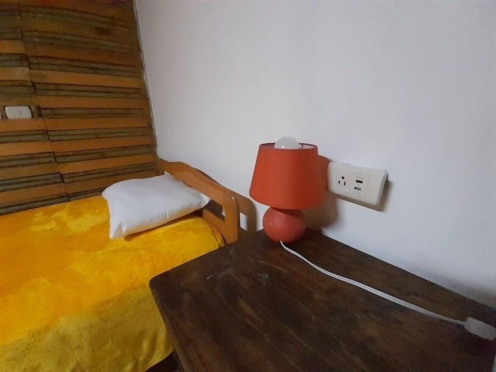 Hostal Casa Buho Basic Quadruple Room, Multiple Beds (Buho 1) 4