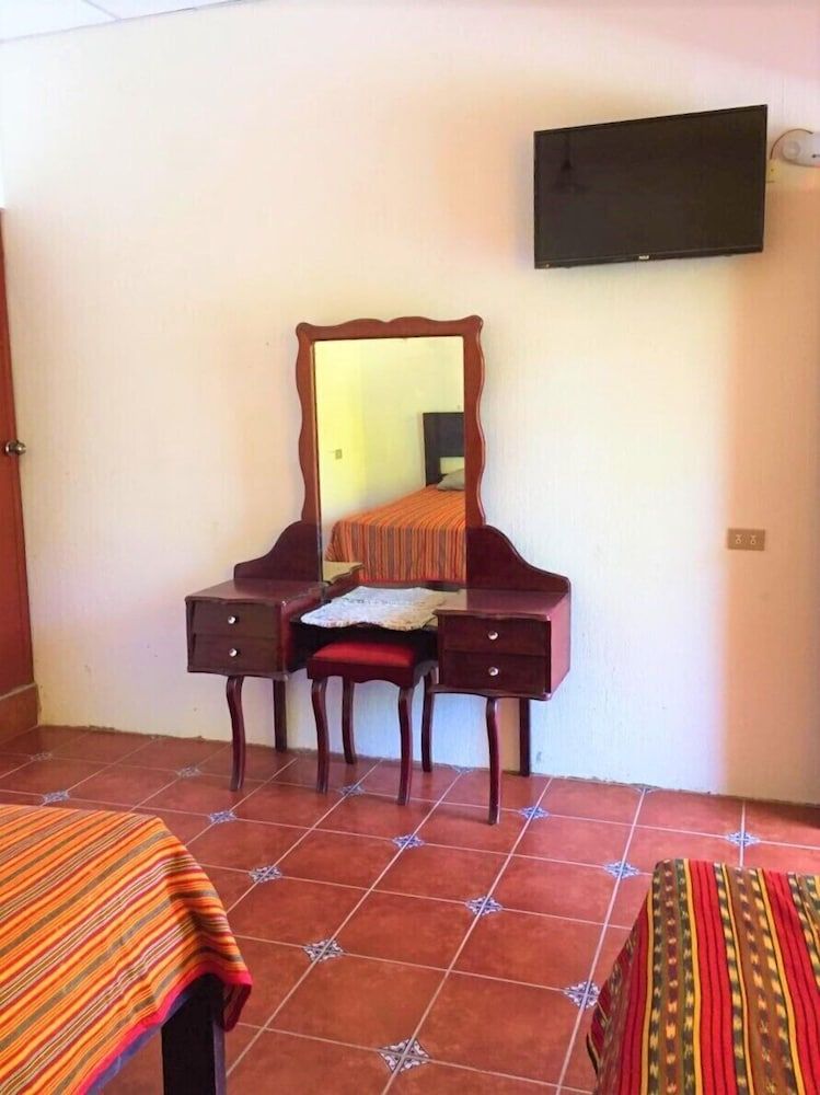 Lauris Hotel Basic Double Room, Valley View 7