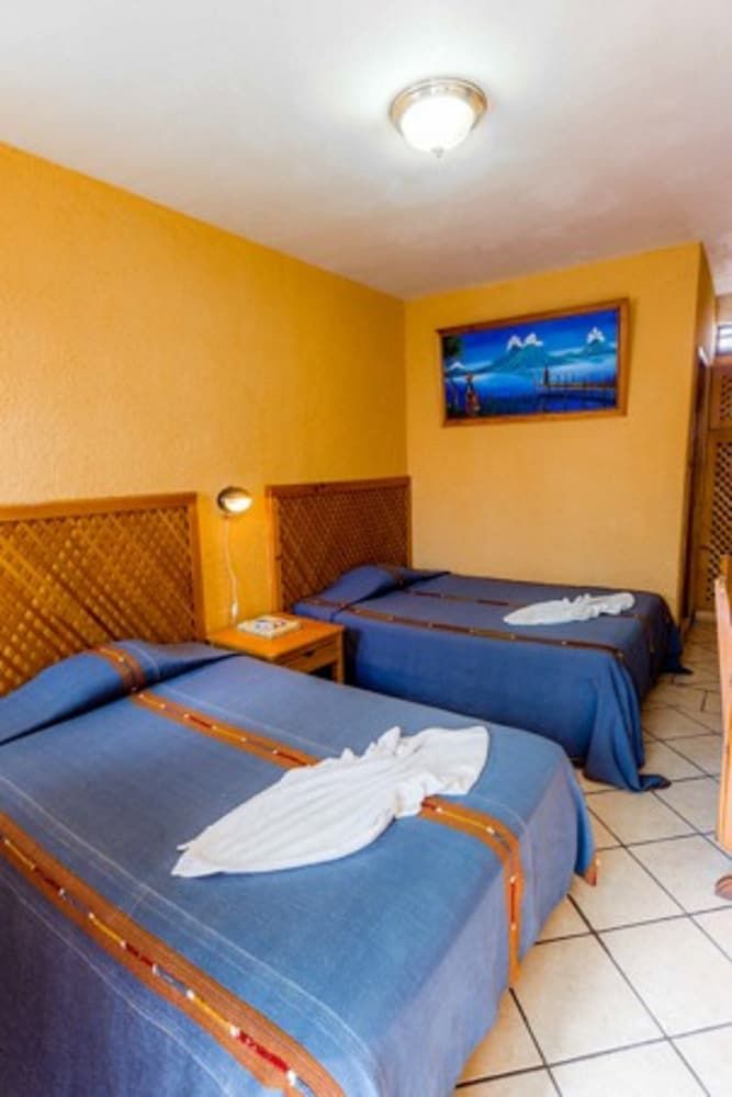 Basic Double Room, 2 Double Beds