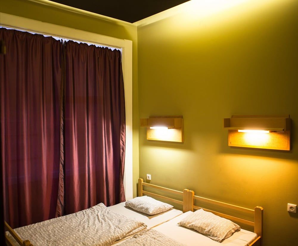 undefined Treestyle Hostel 6