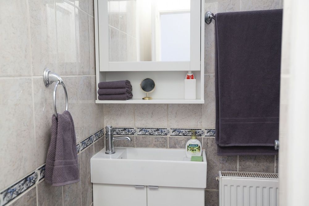 Cozy Ernesto III City Apartment, Multiple Beds 27