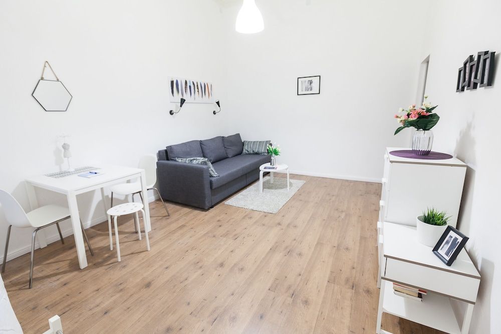 Classic Ernesto near Opera Design Apartment, Multiple Beds 21