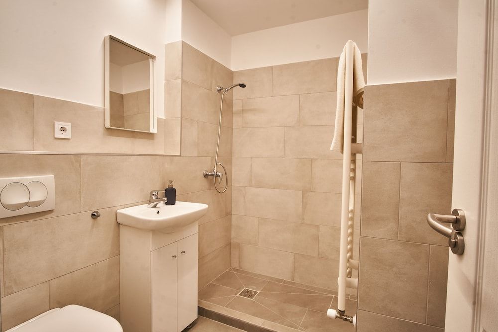 HILD-2 Apartments Budapest Design Apartment, 1 Queen Bed, Non Smoking 7