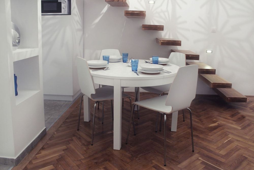 undefined Fantastic Ernesto near Basilica 8