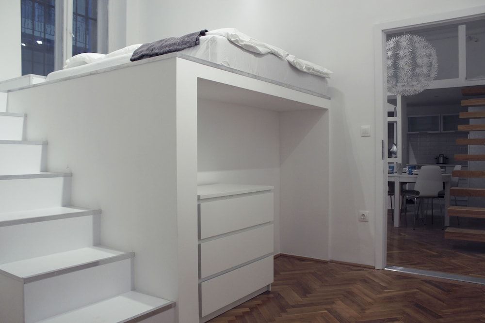 undefined Fantastic Ernesto near Basilica 3