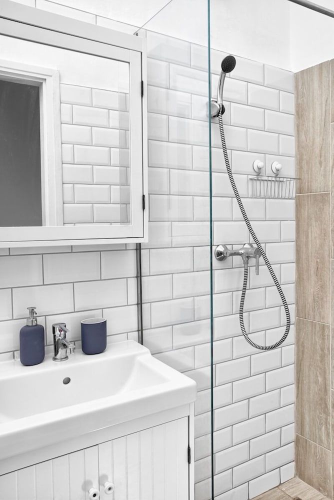 undefined Elegant Ernesto 10