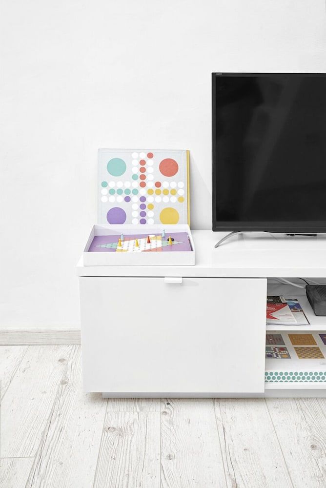 undefined Elegant Ernesto 9