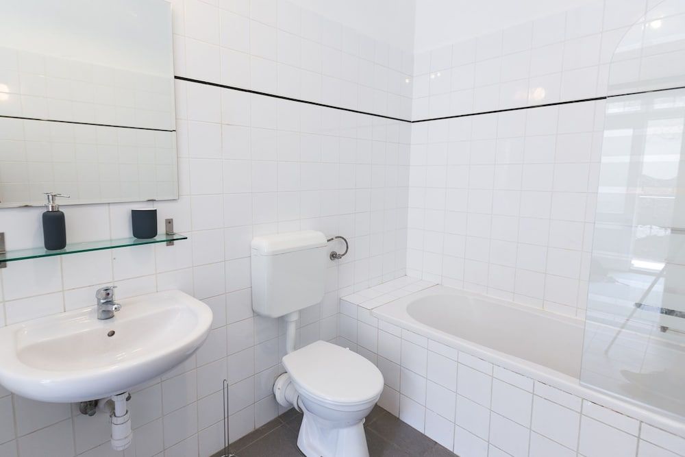 undefined Outstanding Ernesto 9