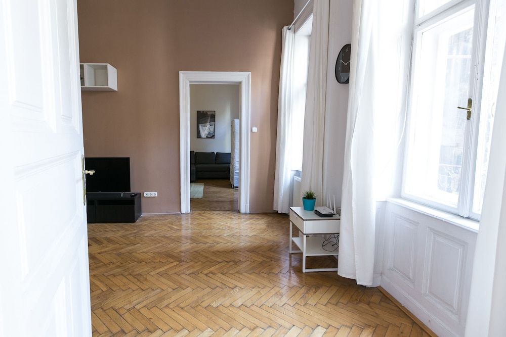 undefined Outstanding Ernesto 2