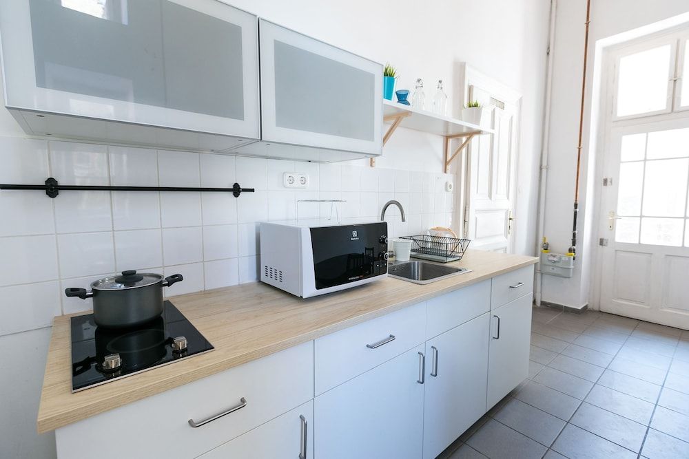 undefined Outstanding Ernesto 7