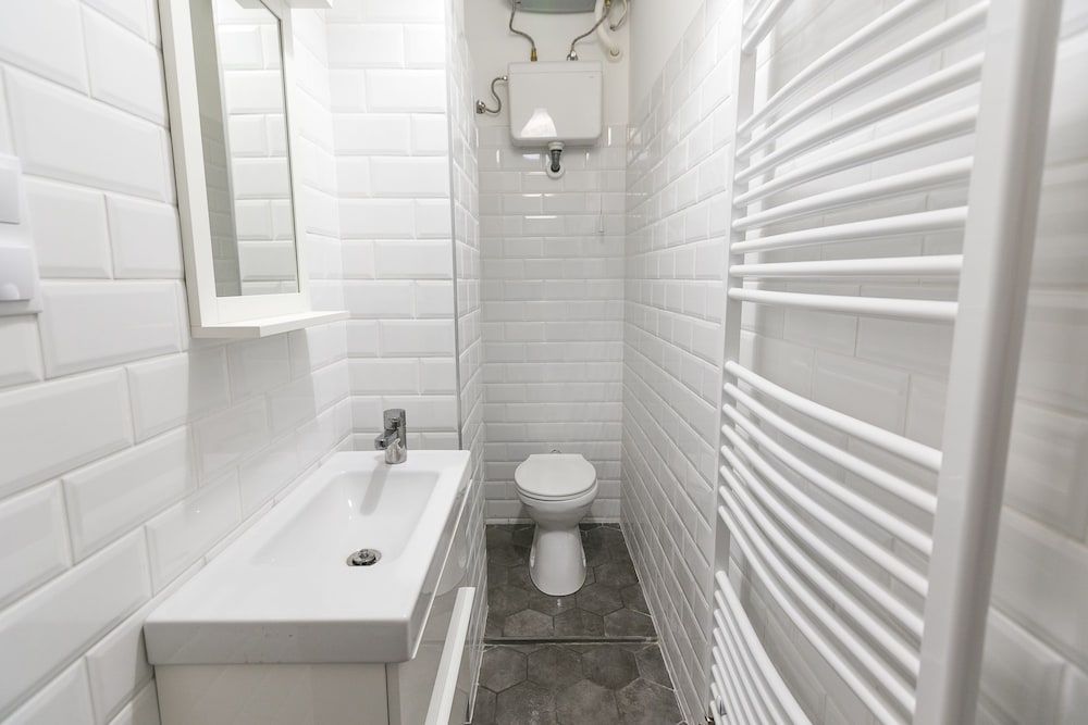 Sparkling Ernesto IV City Apartment, 4 Bedrooms 26