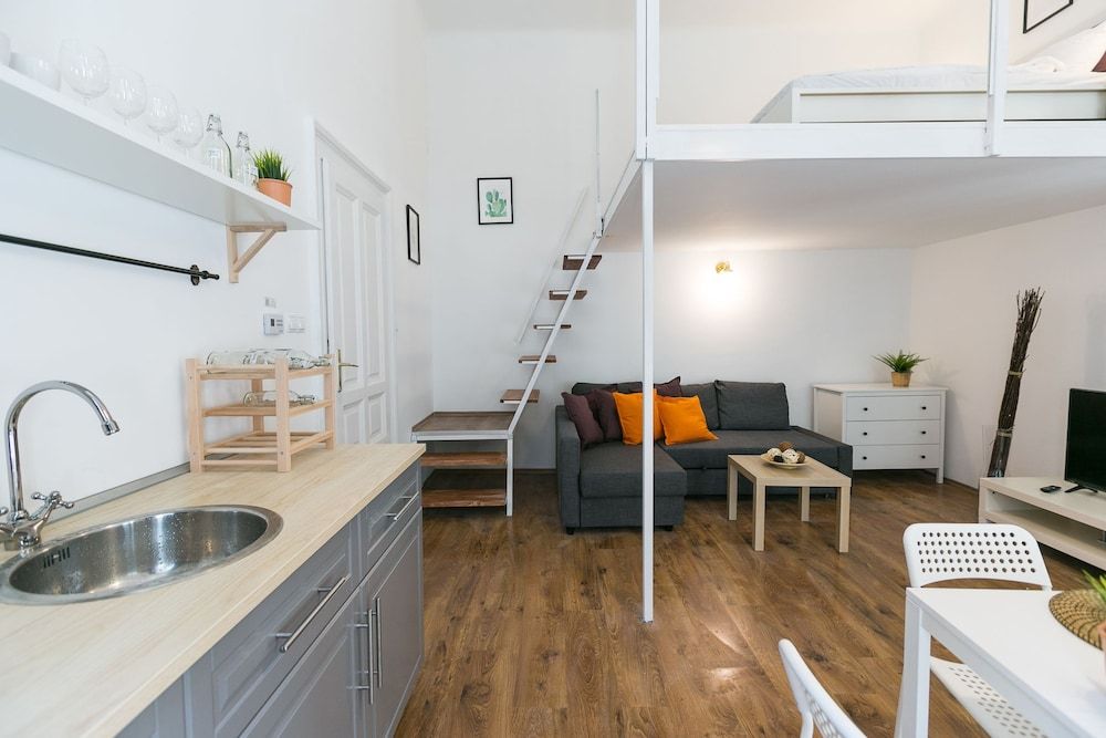 Sparkling Ernesto IV City Apartment, 4 Bedrooms 22