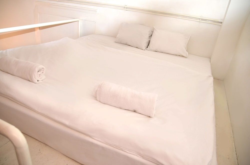 undefined Incredible Ernesto I 5