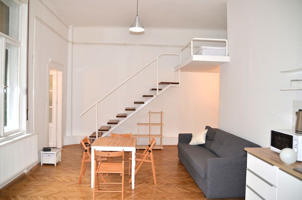 Incredible Ernesto IV City Apartment, 3 Bedrooms 18