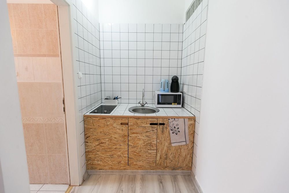 undefined Colorful Ernesto IV 6