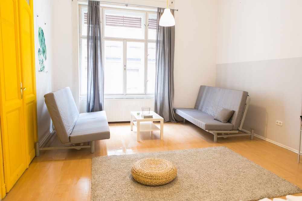 Fullhouse Ernesto III City Apartment, 5 Bedrooms 28