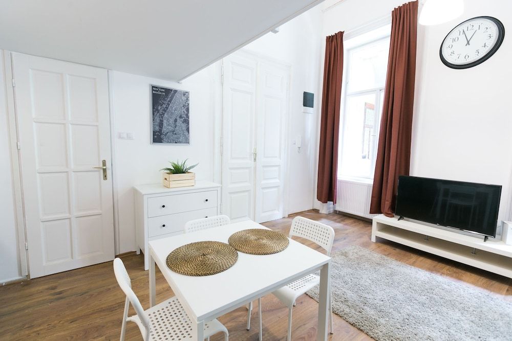 undefined Sparkling Ernesto II 8