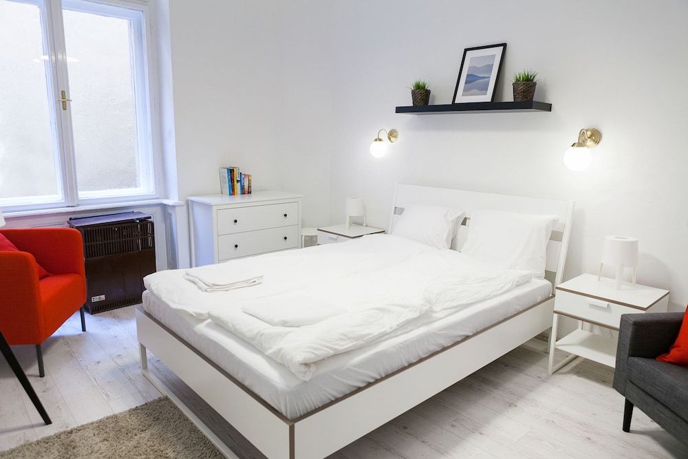 undefined Gorgeous Ernesto III