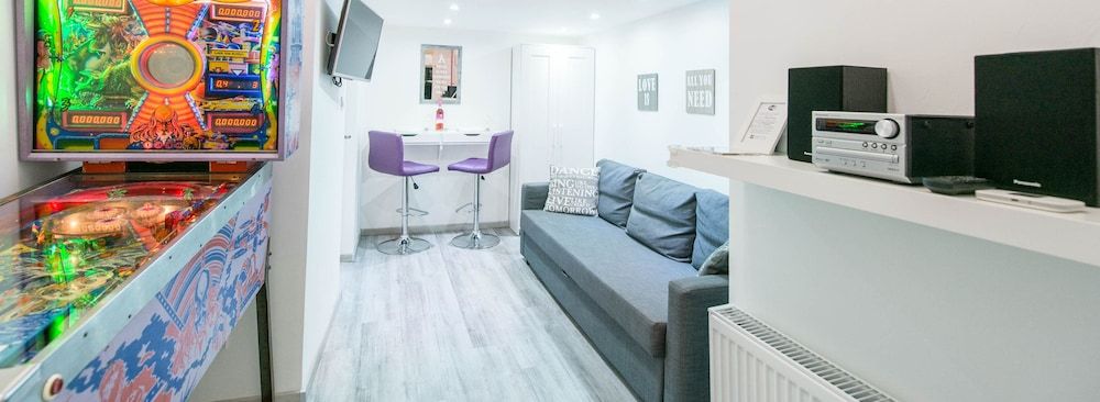 undefined Happy Home Budapest POP 2