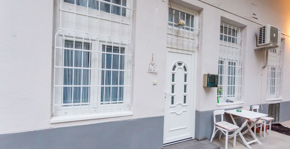 undefined Váci Design Apartment - hostAID 5