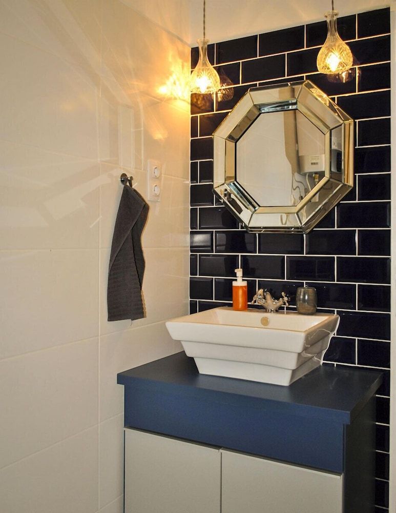 Sunset Central Apartment City Apartment, Accessible, Courtyard View 7