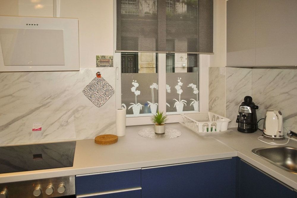 Sunset Central Apartment City Apartment, Accessible, Courtyard View 2