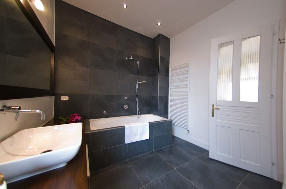 Opera Theater Apartment Family Apartment 8