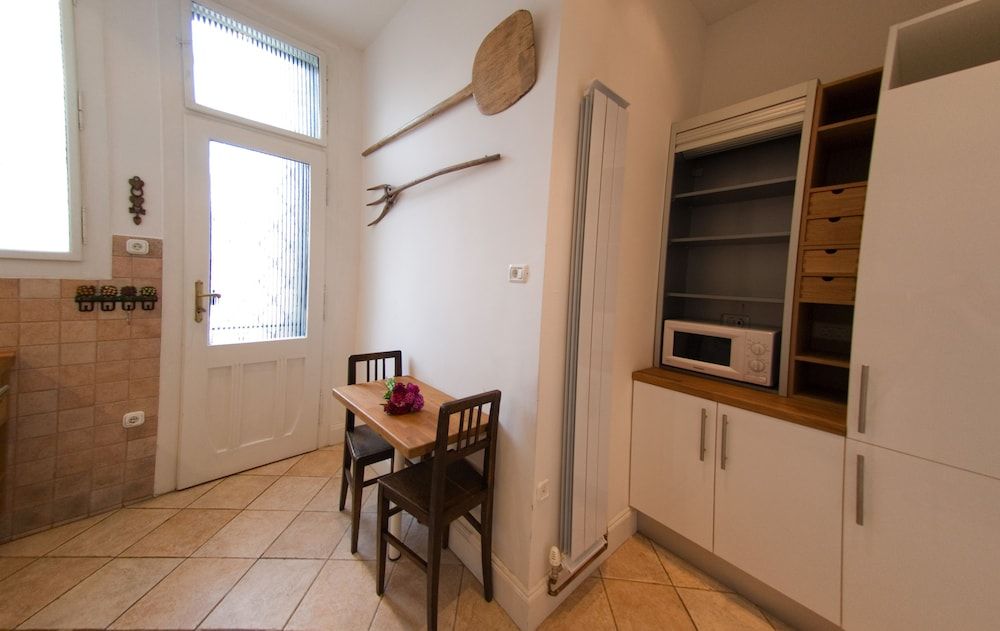 Opera Theater Apartment Family Apartment 26