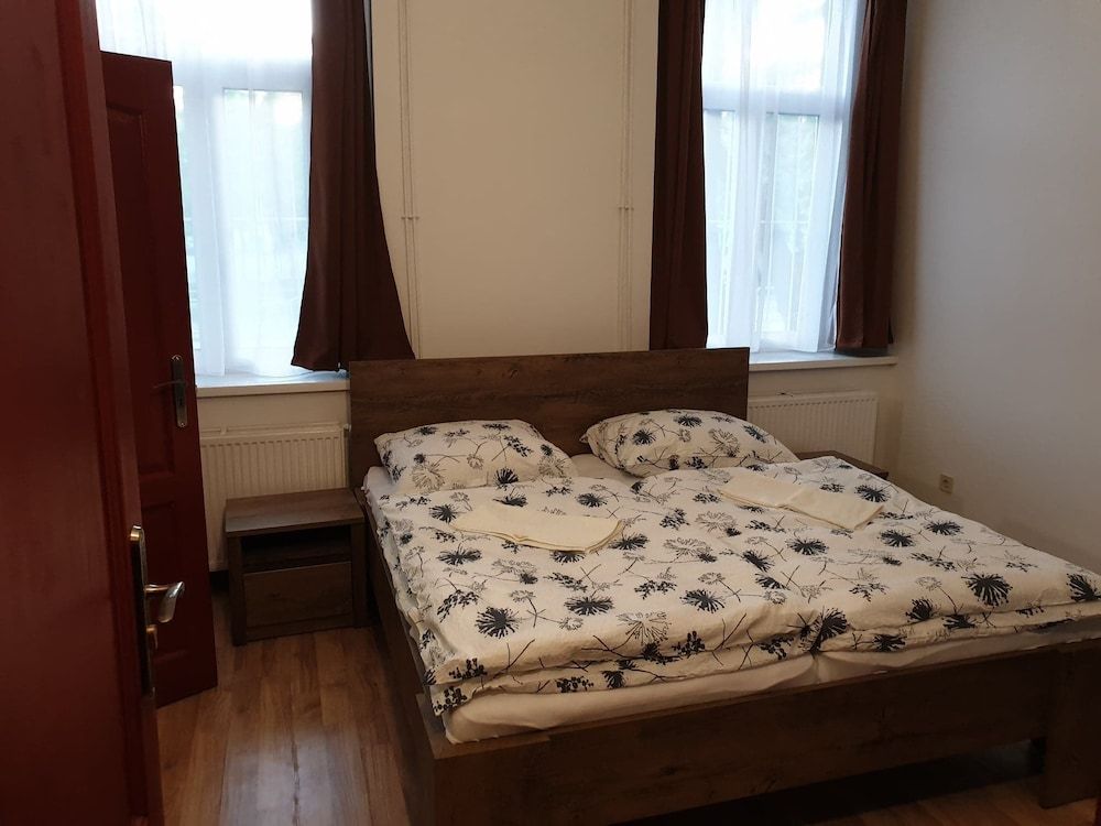 Guest House Orczy Park Standard Room 5