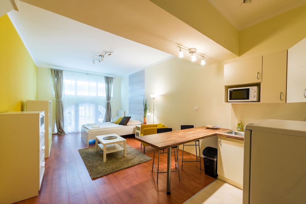 Exclusive Budapest Residence Studio, City View 4